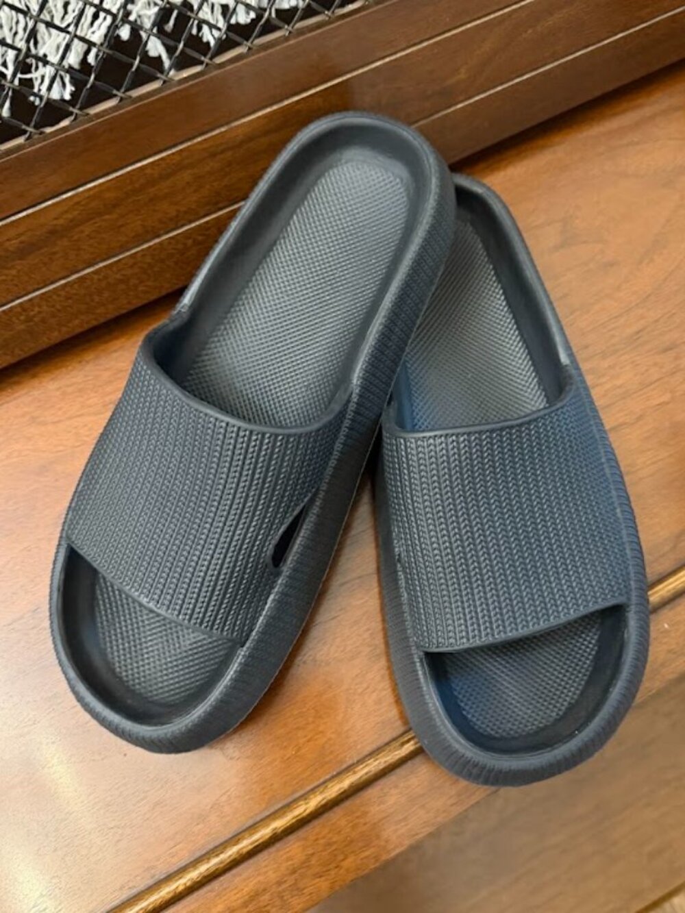 Black Cloud Slide Sandals Unisex Lightweight Cushioned Shower Pool Slides